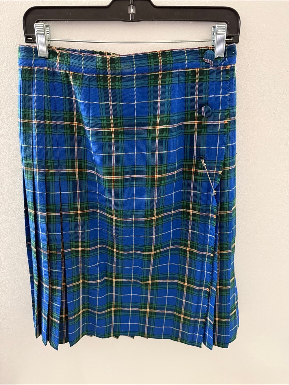 Tartan Wool Plaid Skirt- Traditional Classic Vintage Women’s Scottish Country